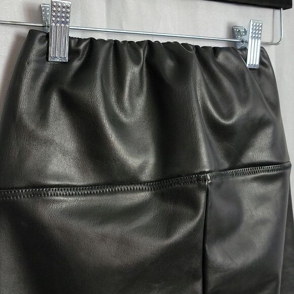 🖤5/$20🖤 HONEY PUNCH.. faux leather pants.. - Picture 8 of 13